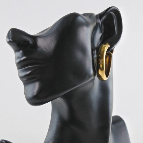 CHANEL Gold Earrings - Picture 7 of 7